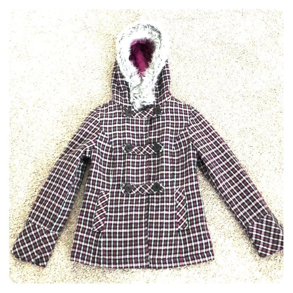 Empyre small used coat. Good condition.